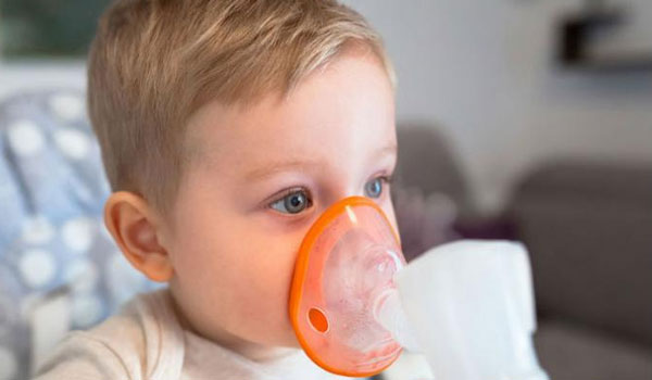 Υψηλές θερμοκρασίες: Οι κίνδυνοι για τα παιδιά με άσθμα