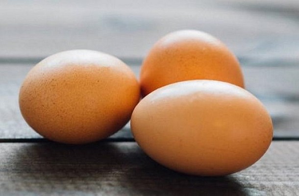 Πόσο καιρό μπορείτε να αποθηκεύσετε τα αυγά στο ψυγείο