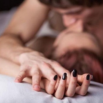 Karezza: Μια νέα τεχνική στο σεξ που απογειώνει τις αισθήσεις