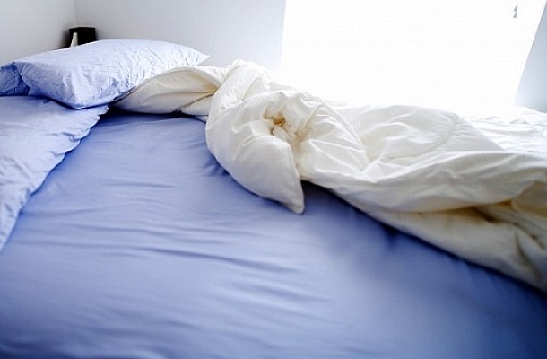 Τα πέντε μεγαλύτερα λάθη που κάνετε όταν στρώνετε το κρεβάτι σας