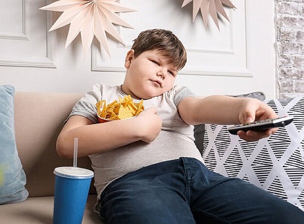 Παιδική παχυσαρκία: Μιλήστε στο παιδί σας για το βάρος, αλλά αποφεύγοντας το στίγμα