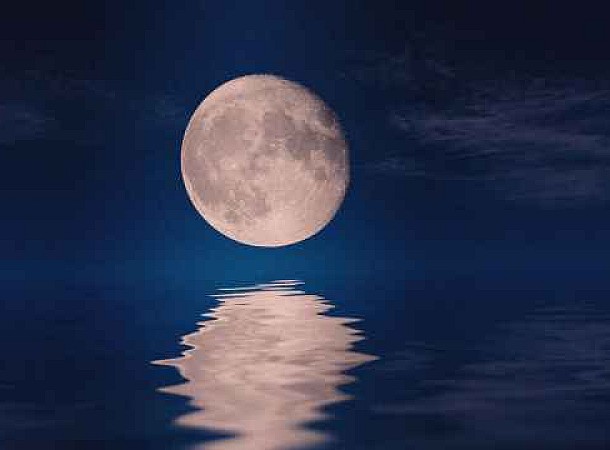 Το «Ματωμένο Φεγγάρι» του Οκτωβρίου: Πότε έχουμε Πανσέληνο και τι σημαίνει για κάθε ζώδιο