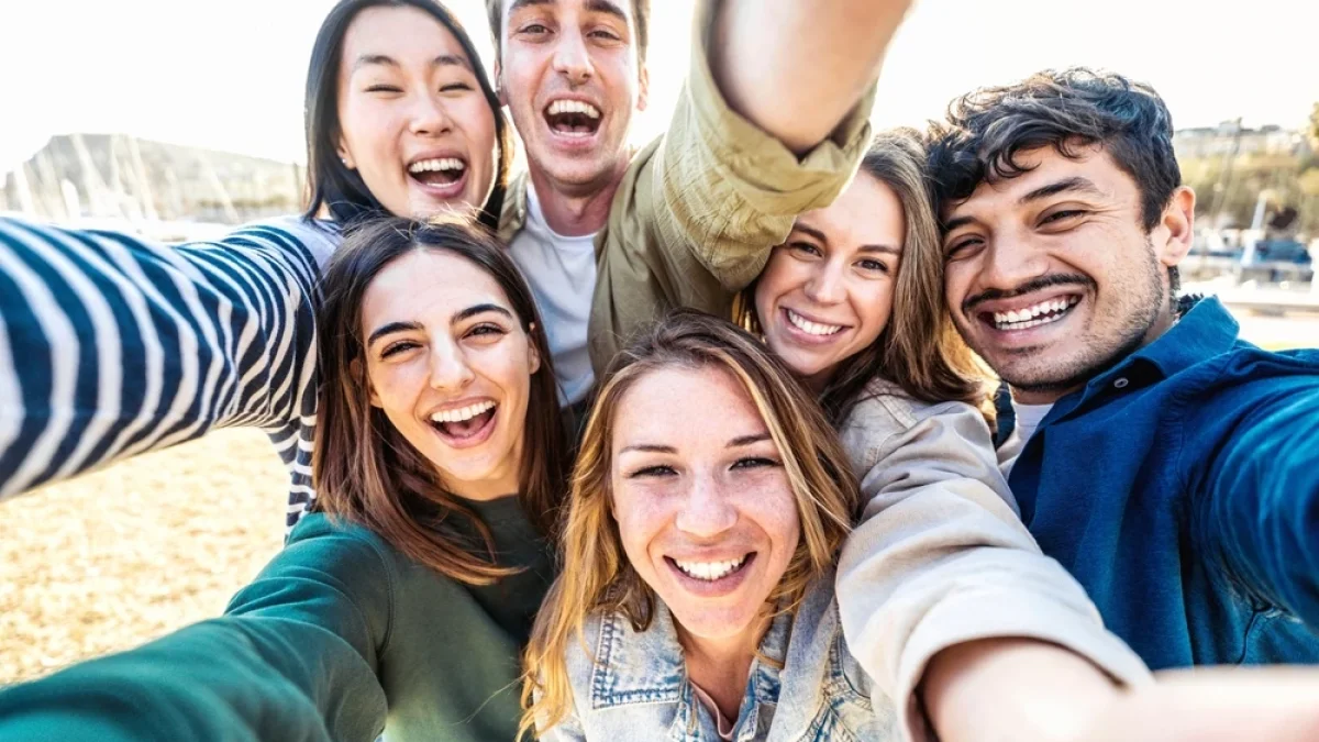 Θεωρία των 7: Τόσοι φίλοι είναι απαραίτητοι στη ζωή μας