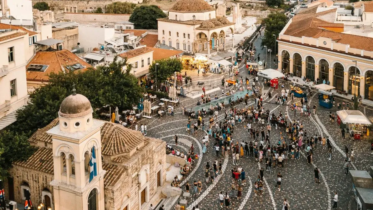 Ρεκόρ αφίξεων και εσόδων για τον ελληνικό τουρισμό το 2026