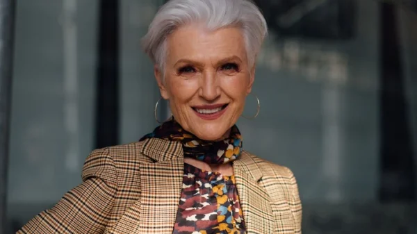 Μετά τα 50, η κοιλιά είναι το σημείο που προκαλεί τη μεγαλύτερη ανασφάλεια στις γυναίκες – Τι δείχνουν οι έρευνες