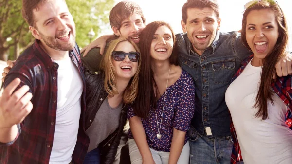 Πέντε πράγματα που κάνεις, χωρίς να το καταλαβαίνεις, αλλά κάνουν τους άλλους να σε αντιπαθούν