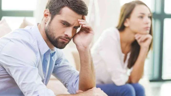 Δουλειά ή σχέση; Η παραμονή Πρωτοχρονιάς που έφερε ένταση και έβαλε όρια