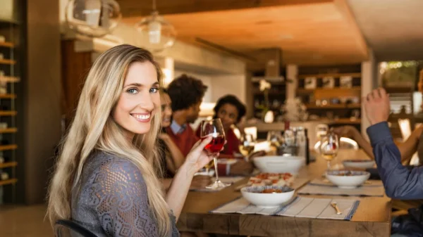 5 τρόποι που η κοινωνική ζωή σου χαρίζει χρόνια ζωής