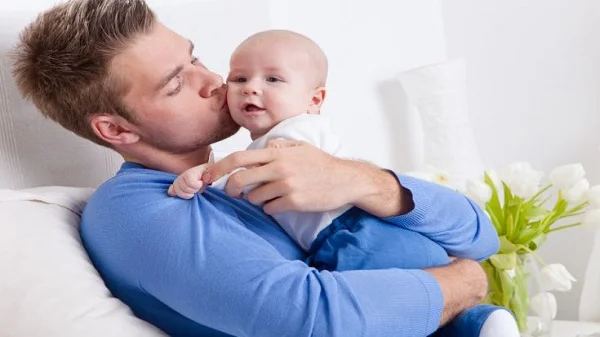 Η πατρότητα αλλάζει τον ανδρικό εγκέφαλο - Τι αλλαγές συμβαίνουν