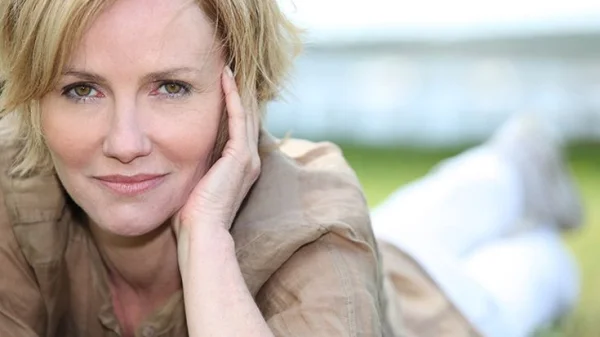 10 φράσεις που προδίδουν ανθρώπους με κακία και αγνωμοσύνη – Τι αποκαλύπτουν για τον χαρακτήρα τους