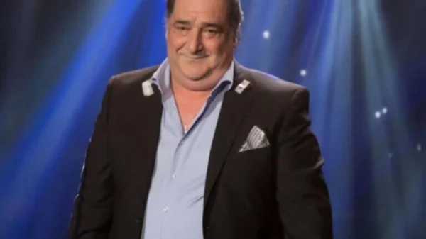 Μεγάλη συναυλία για τον Βασίλη Καρρά στο Παναθηναϊκό Στάδιο  