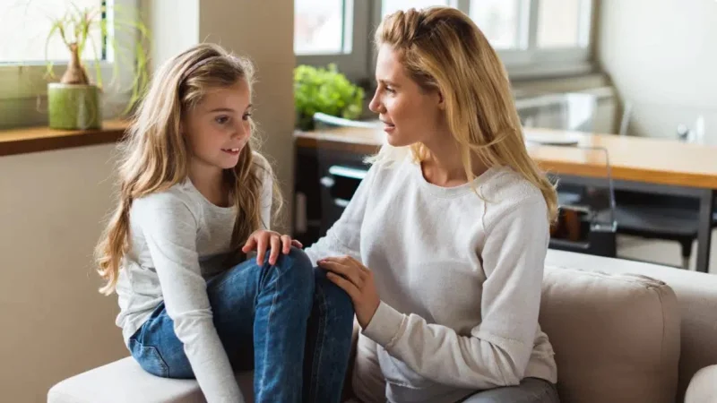 5 ερωτήσεις που μπορούμε να θέσουμε στα παιδιά μας για να εξελιχθούμε ως γονείς