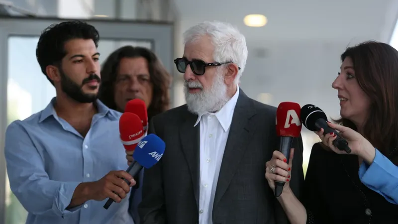 Πέτρος Φιλιππίδης: Είναι για γέλια βιαστής – Την απαλλαγή του ηθοποιού και για τη δεύτερη απόπειρα βιασμού ζήτησε ο εισαγγελέας