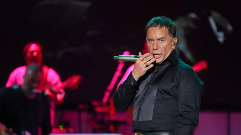 Νέες κινήσεις Μαζωνάκη μετά την καταγγελία: Μήνυση, αναφορά στο Τμήμα Εκβιαστών και μηνύματα-απειλές