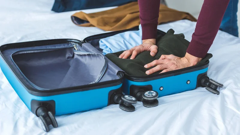 Πώς να ταξιδέψεις μόνο με μια χειραποσκευή για 10 μέρες χωρίς να σου λείψει τίποτα