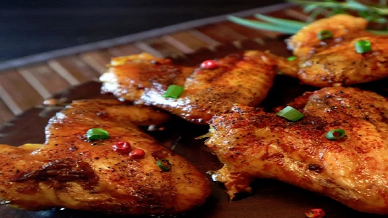 Φτερούγες κοτόπουλο με σως σκόρδου και μέλι