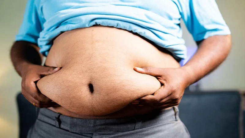 Γιατί οι άντρες αποθηκεύουν όλο το λίπος στην κοιλιά;