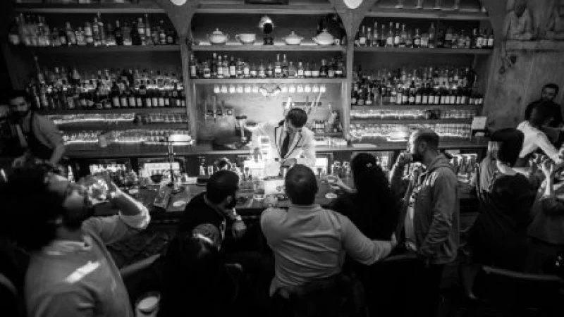 Στην Αθήνα δύο από τα ωραιότερα μπαράκια του κόσμου!