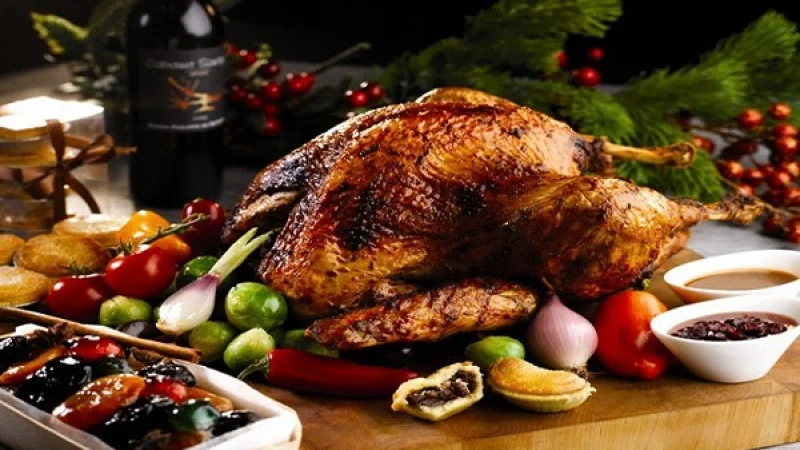 Η Αργυρώ Μπαρμπαρίγου ετοιμάζει για μας το μενού των Χριστουγέννων