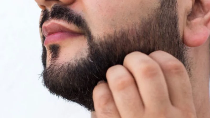 Φαγούρα στα γένια: Τι κινδύνους κρύβει - Πώς να την αντιμετωπίσετε