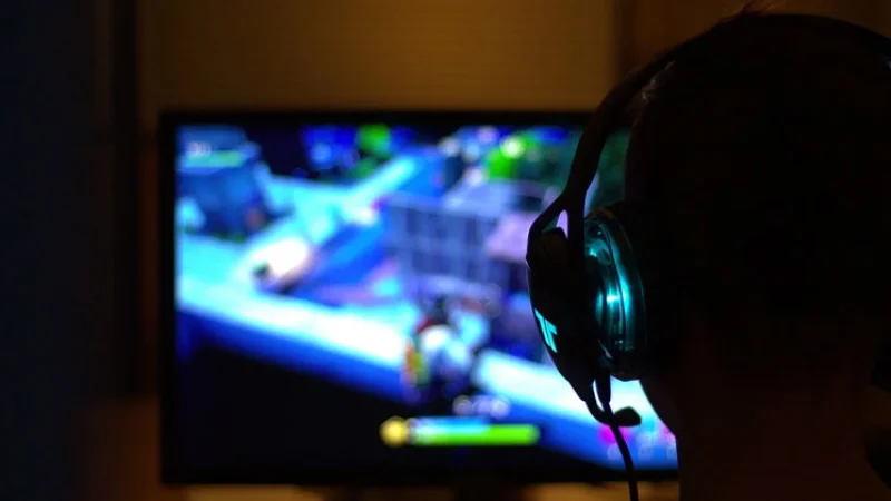 Τι είναι το Twitch και ποιους να ακολουθήσετε