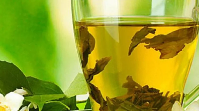 Επτά ροφήματα που βοηθούν στη μείωση του σακχάρου – Τι να πίνετε και τι να αποφεύγετε