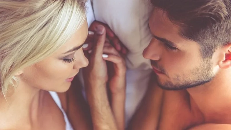 Έντεκα σημάδια που δείχνουν ότι ο πρώην σου σε θέλει ακόμα